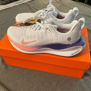 Blue/Pink/Purple Women’s Nike React Infinity Run 4 (Size 8.5, never worn)